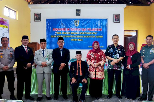 Pengambilan Sumpah dan Pelantikan Sekretaris Desa Desa Jaten Kecamatan Juwiring