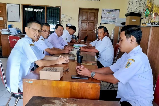 Kegiatan Monitoring dan Evaluasi Pelaksanaan APBDes 2023 dan 2024 Semester I di Desa Trasan Kecamatan Juwiring