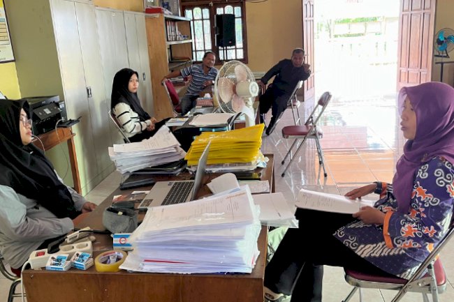 Evaluasi Pengelolaan Dana Desa dari TIM Monev Kecamatan Juwiring di Desa Mrisen dan Desa Taji