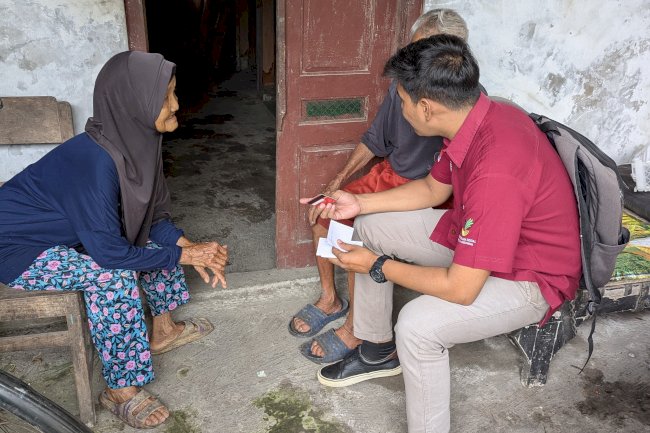 Pada tanggal 7 juli pendamping pkh melakukan home visit lansia atas nama ibu suliyem desa jetis kecamatan juwiring