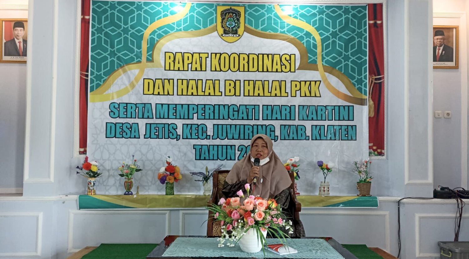 Rapat Kooridanasi dan Halal Bihalal PKK serta Memperingati Hari Kartini Desa Jetis.