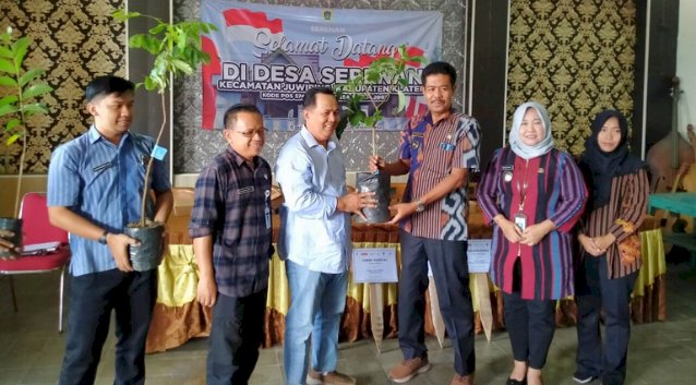 Menanam Harapan: Kolaborasi Camat Juwiring dan Mitra untuk Hijaunya Serenan