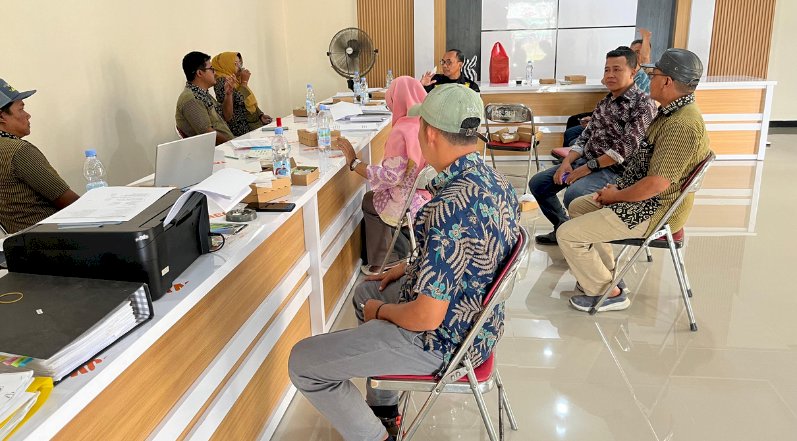 Monitoring dan Evaluasi Penggunaan DD, ADD, dan BKK di Desa Tanjung dan Bulurejo oleh Kecamatan Juwiring