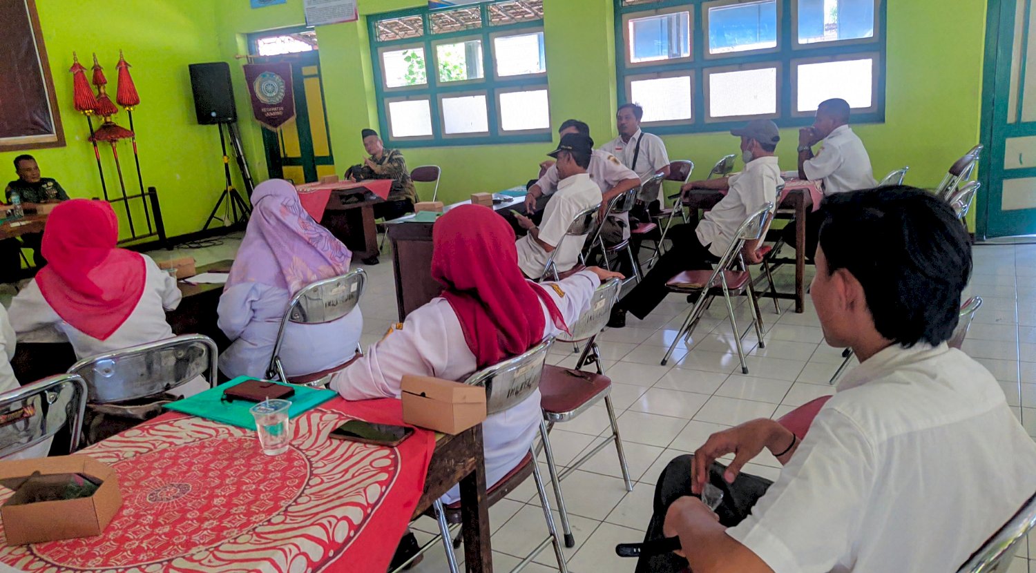 Rapat Koordinasi Pembentukan Panitia Hari Jadi Klaten ke-220 dan Pembentukan Panitia Lomba Desa di Kecamatan Juwiring.