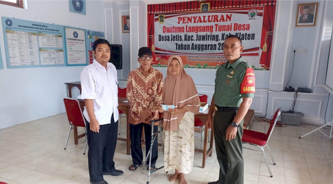 Kegiatan Penyaluran Bantuan Langsung Tunai (BLT) Dana Desa (DD) Tahap VI di Desa Jetis.