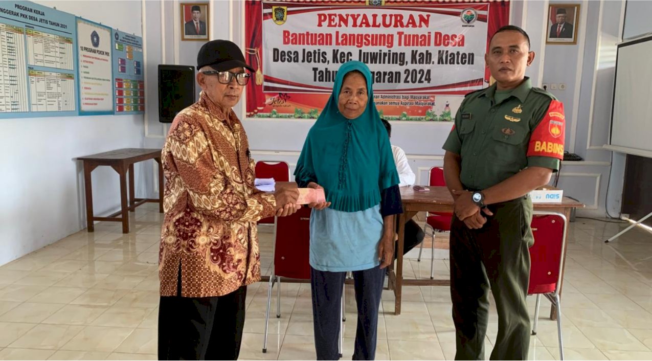 Kegiatan Penyaluran Bantuan Langsung Tunai (BLT) Dana Desa (DD) Tahap VI di Desa Jetis.