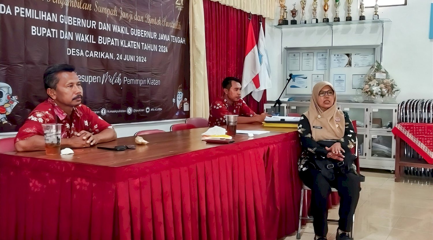 Kegiatan Monitoring dan Evaluasi Pelaksanaan APBDes 2023 dan 2024 Semester I di Desa Carikan Kecamatan Juwiring