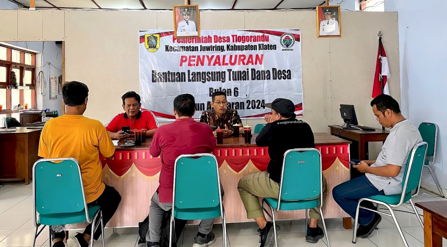 Kegiatan Monitoring dan Evaluasi Pelaksanaan APBDes 2023 dan 2024 Semester I di Desa Tlogorandu