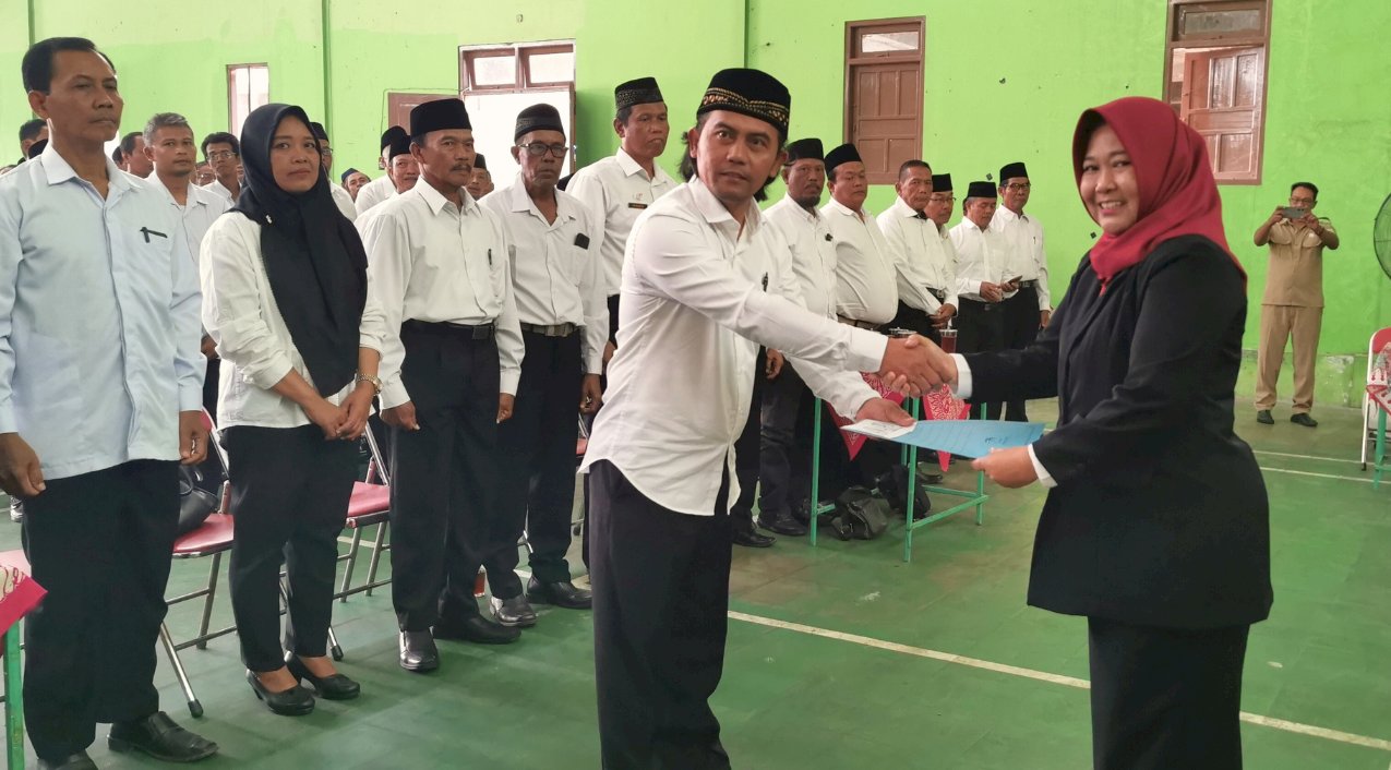 Pengambilan Sumpah Pengganti Antar Waktu dan Pengukuhan BPD Perpanjangan Masa Jabatan yang semula 6 Tahun Menjadi 8 Tahun