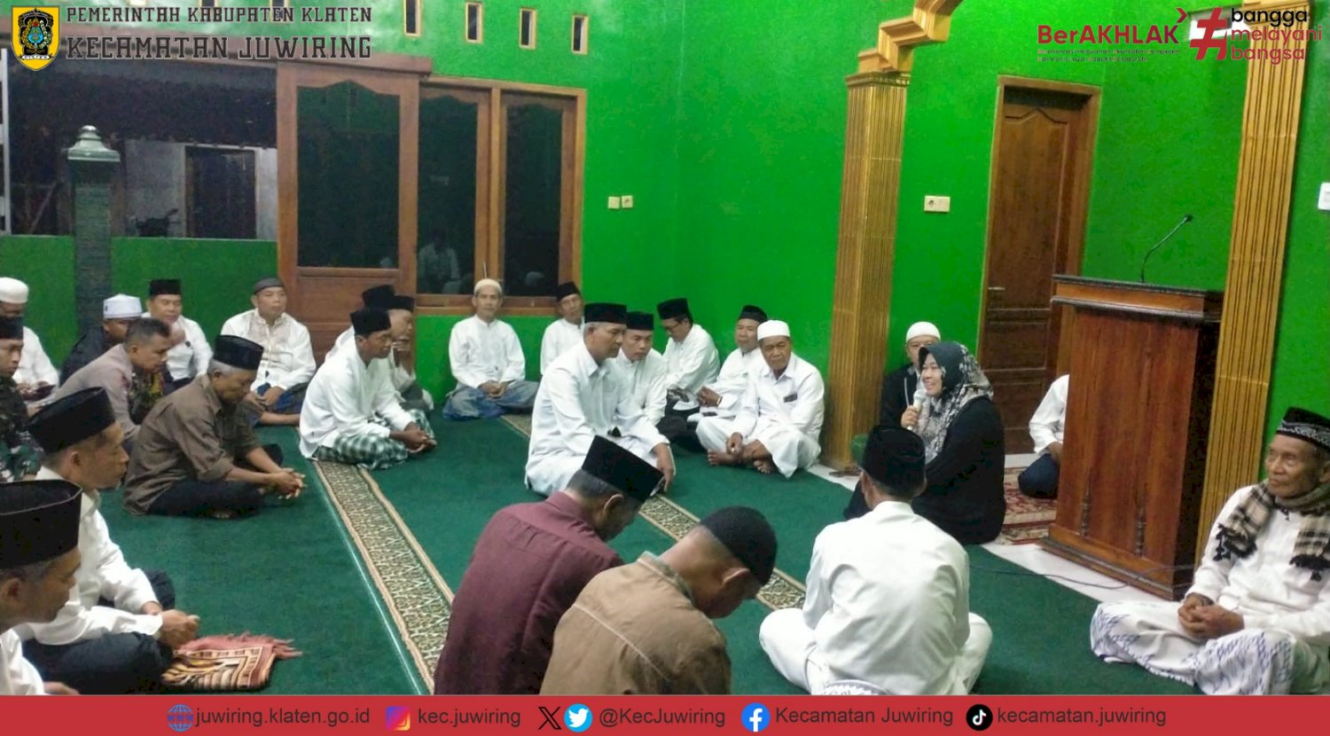 Kebersamaan Subuh Sholat Berjamaah dan Penyerahan Baksos di Desa Gondangasari