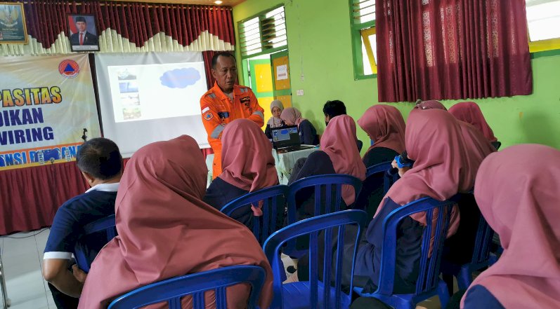 Peningkatan Kapasitas dalam Menghadapi Potensi Bencana SMP 2 Juwiring
