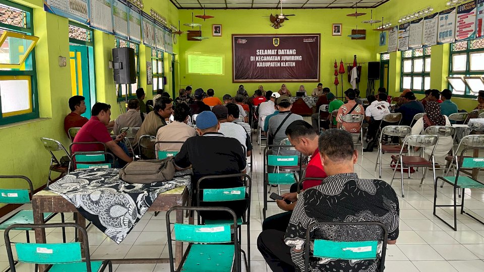 Rapat Koordinasi Ketahanan Pangan Dana Desa 2025 Kecamatan Juwiring